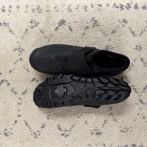 Shimano Black Cycling Shoes w Cleats